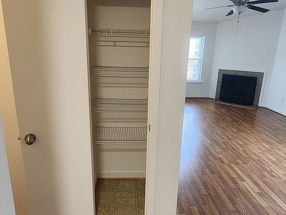 3rd image of 3960 Appaloosa Ln APT 203
