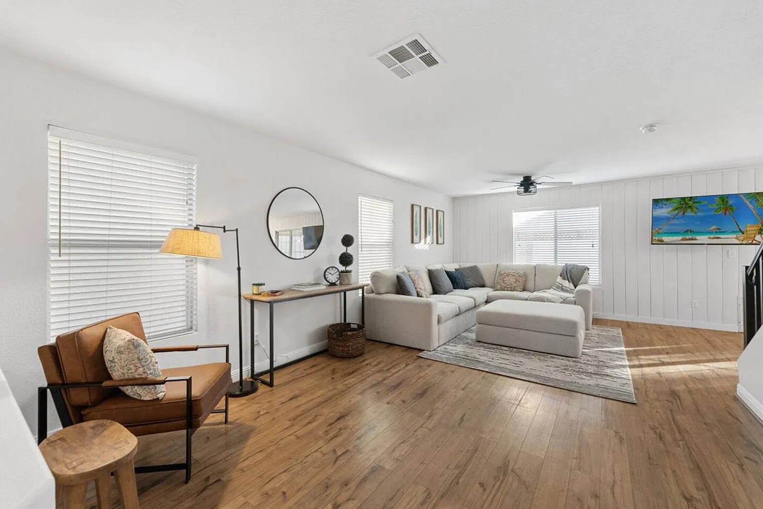 4 bed, 2.5 bath, $6,516 — Photo 4