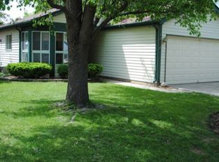 1872 Paddington Ave, Naperville, IL 60563