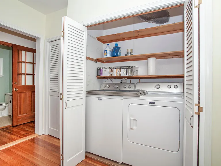 18 Cottage St #2 — Photo 15