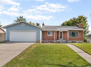 1585 W Springwater Dr, Orem, UT 84058