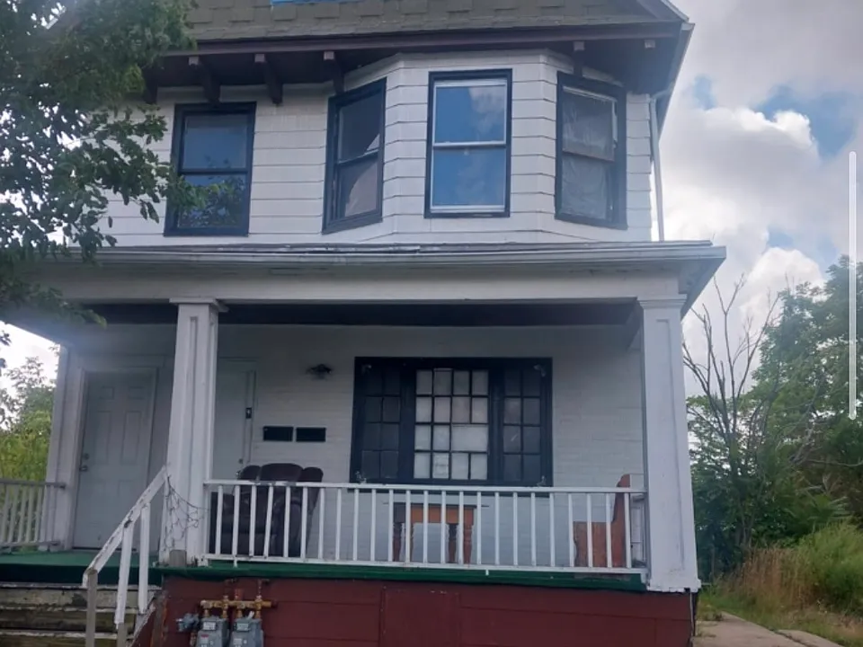 261 Walden Ave #2