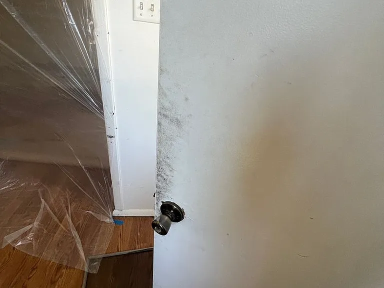 412 S Peach Ave — Photo 23