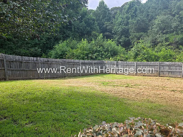 6535 Manor Creek Dr — Photo 46