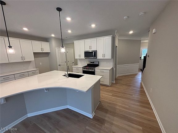 2nd image of 28163 Zinfandel Ct