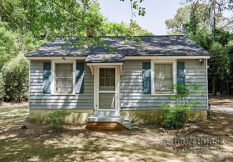 99 Hollie St — Photo 1
