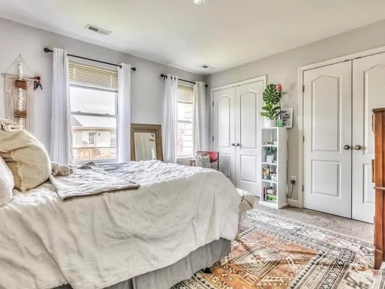 1626 Light St — Photo 14