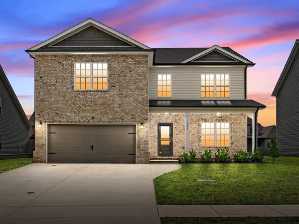 1429 Kingbird Dr, Clarksville, TN 37040