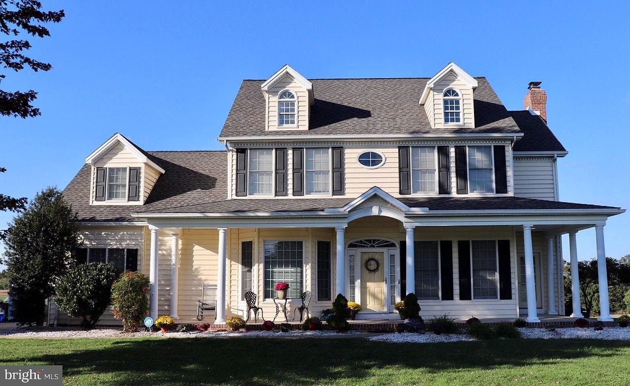 325 E Main St, Fawn Grove, PA 17321 Zillow
