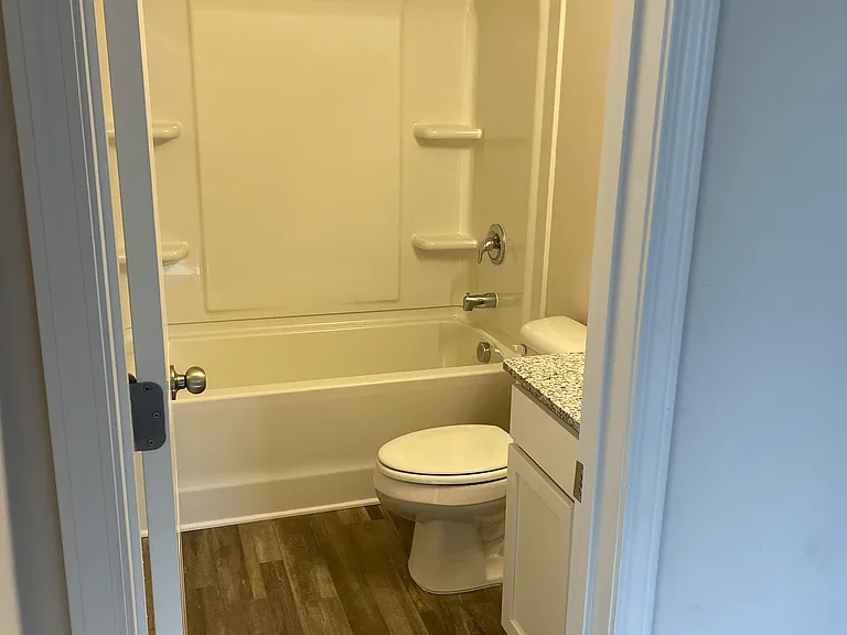 506 Amelia Ct — Photo 11