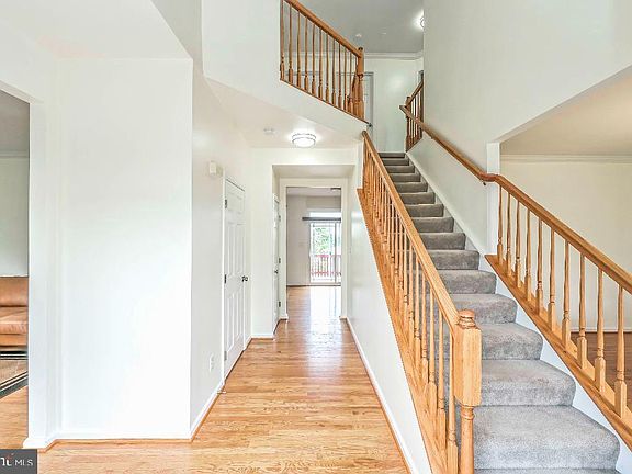 3rd image of 9549 Ballagan Ct