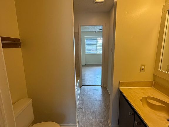 3rd image of 1907 Jasper Ave APT A
