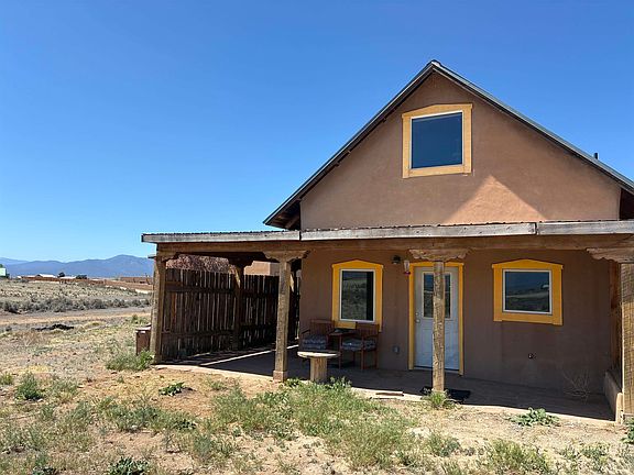 5th image of 40 Santistevan Road