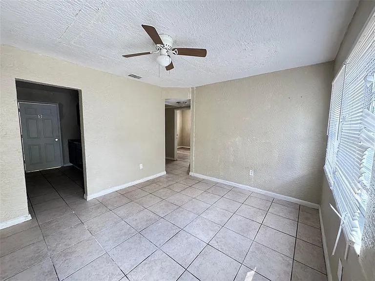 1209 Carlsbad Pl — Photo 17