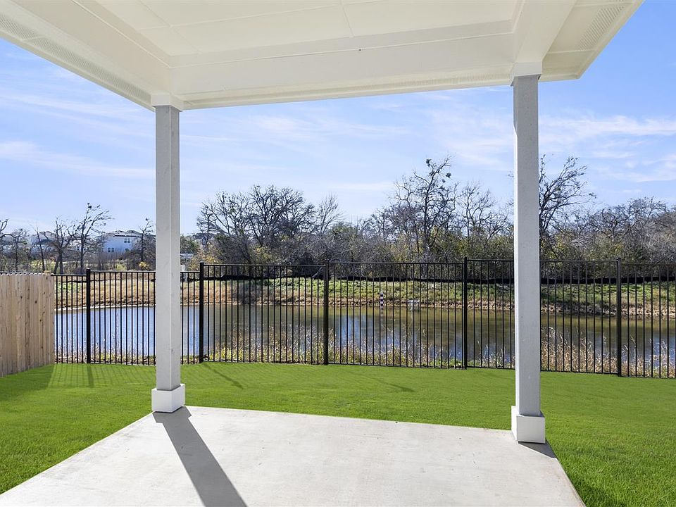 2nd image of 216 Tall Grass Dr