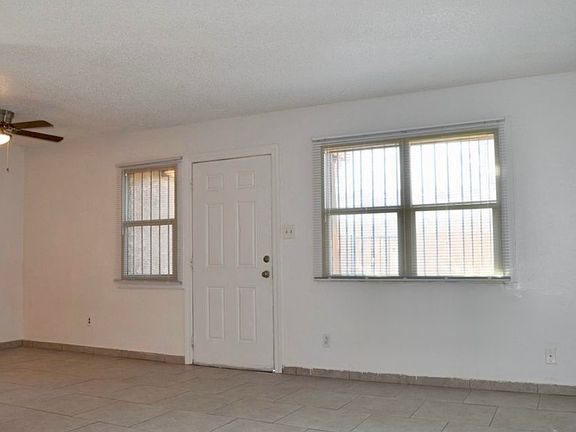 3rd image of 4602 E Riverside St