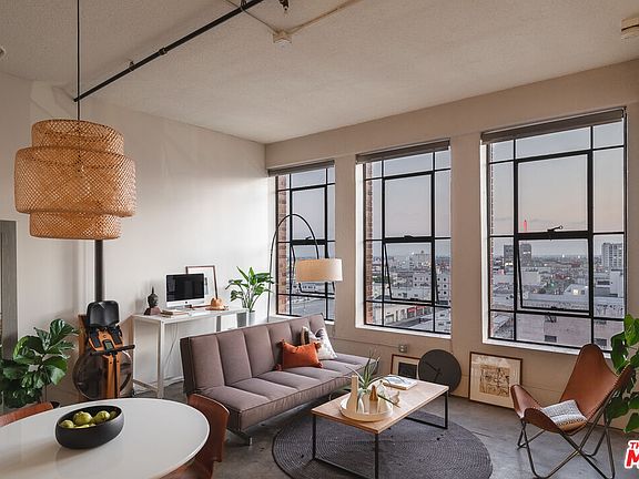 5th image of 315 E 8th St APT 803