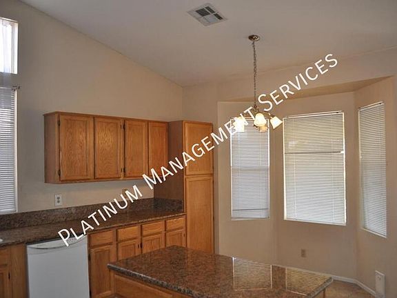 5th image of 2656 Alexander Ave