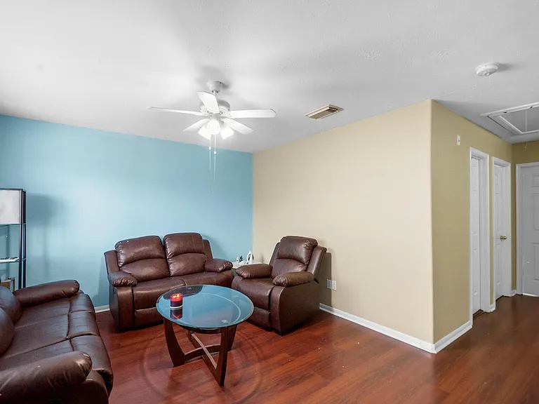 13723 Anwar Dr — Photo 15