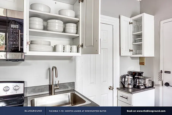 Rented by The Blueground | media 20