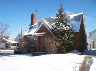 18127 Neff Rd, Cleveland, OH 44119