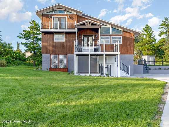 2nd image of 3620 Rosehaven Pl