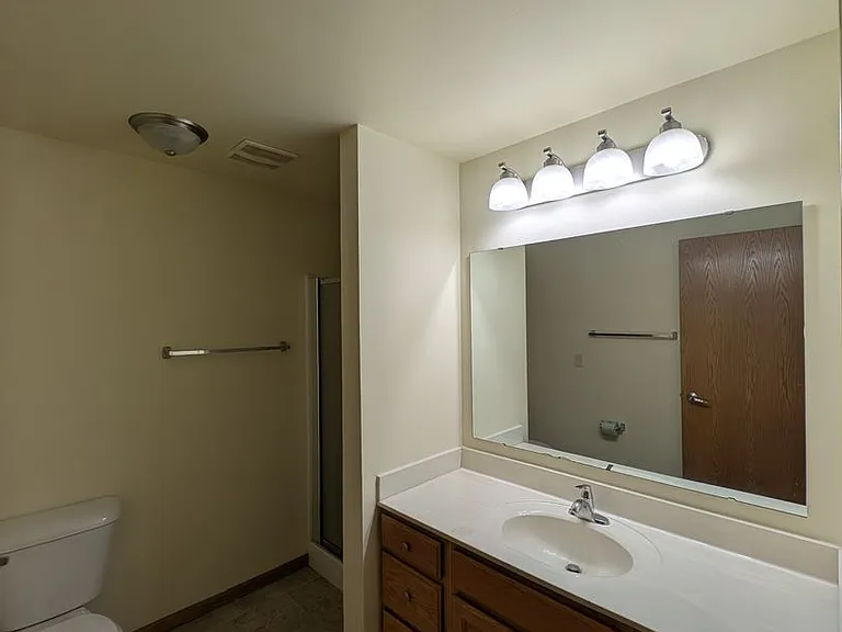 Pheasant Run Apartments — Photo 26