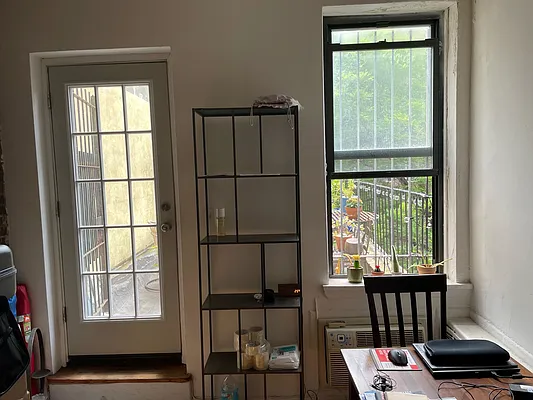 Rented by Joe Gotham LTD | media 15