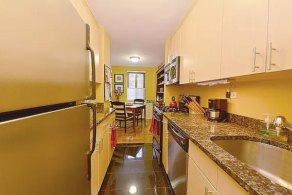 Rented by AIB Management Corp | media 4