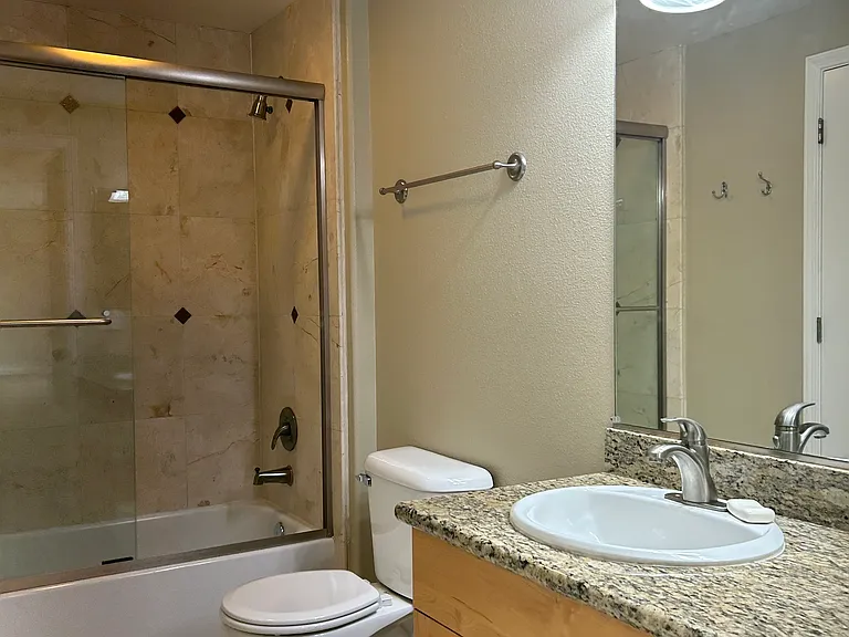 2330 University Ave #290 — Photo 14