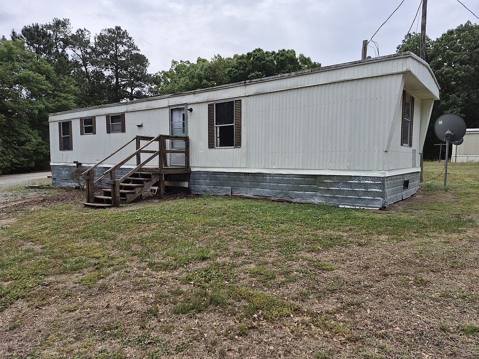 1st image of 66 Circle Dr