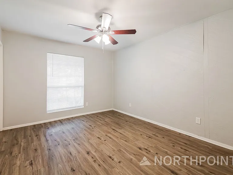 2722 Spiceberry Ln — Photo 10