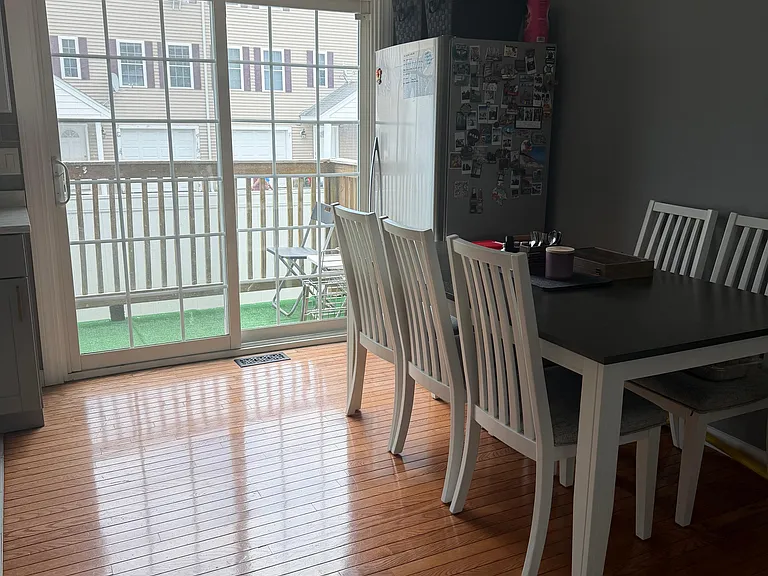 1847 Middlesex St #7 — Photo 7