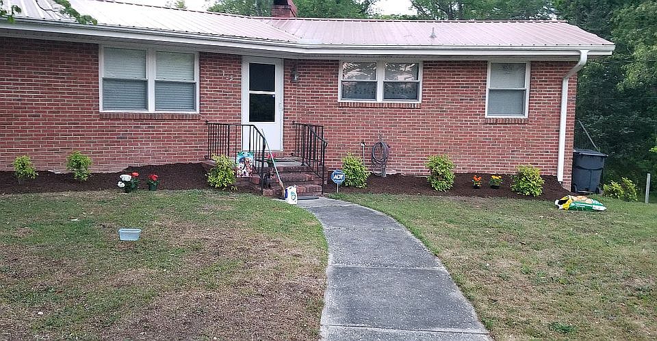 1st image of 105 Woodland Dr