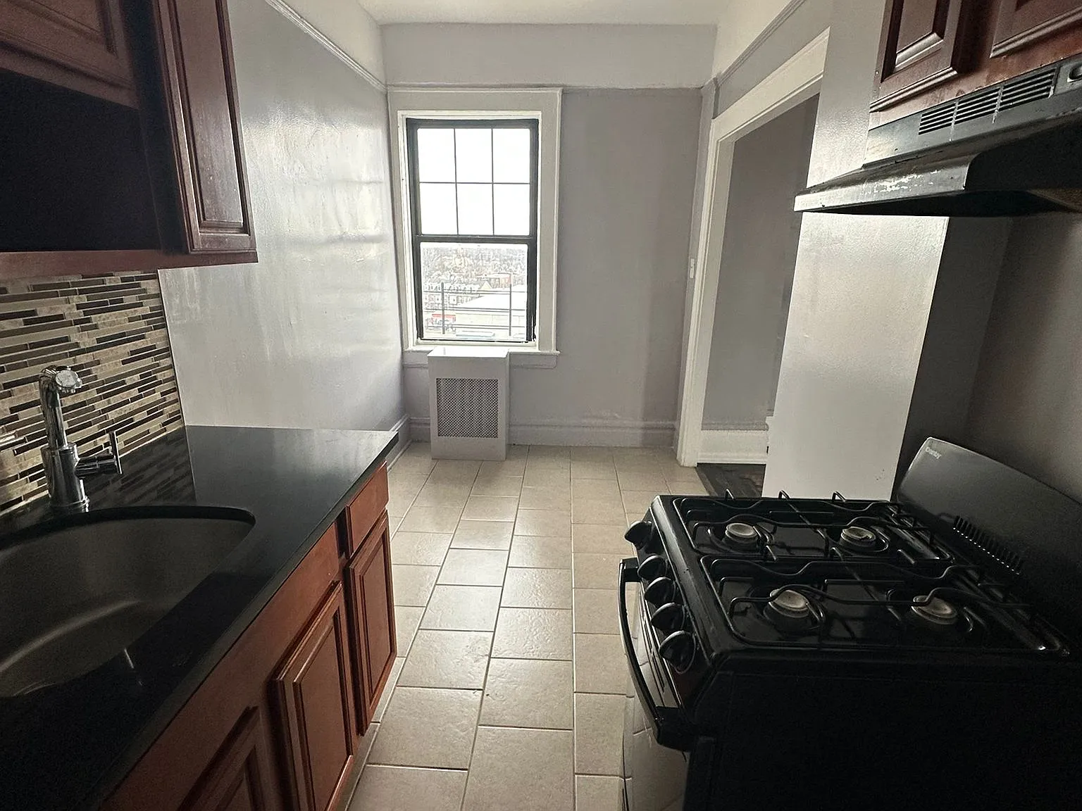 Studio, 600 sqft, $1,395 — Photo 1