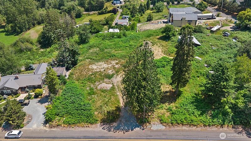 2nd image of 1701 112th Avenue E