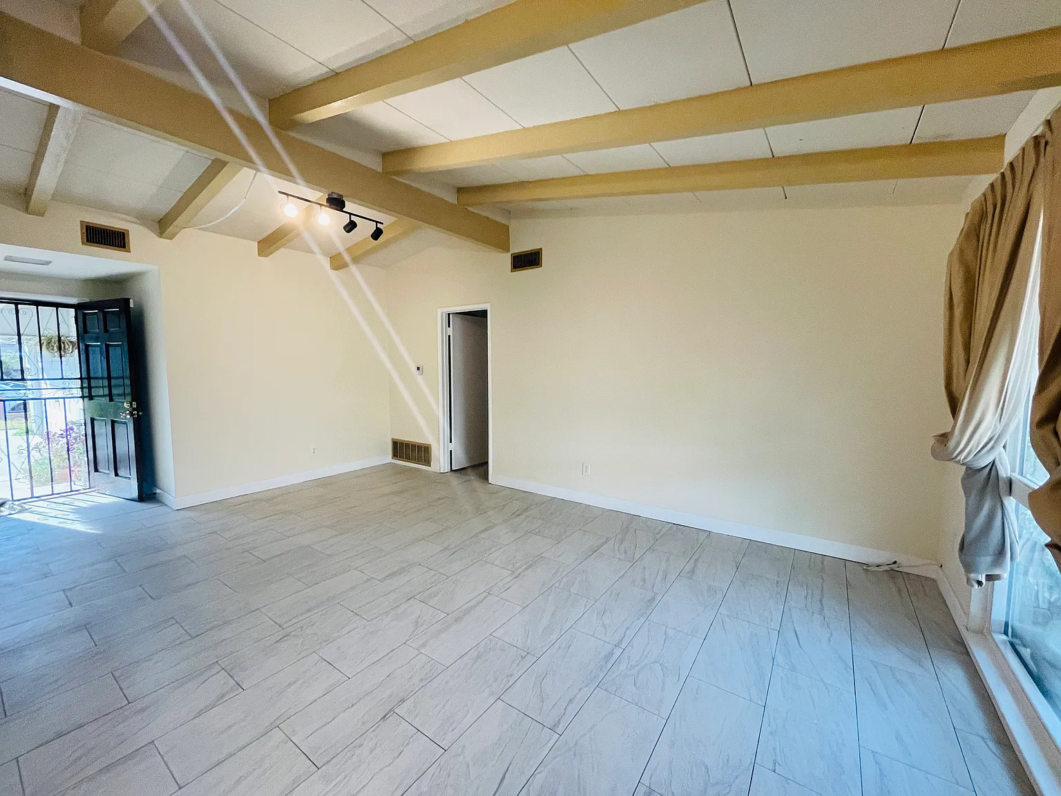8602 Flallon Ave — Photo 3