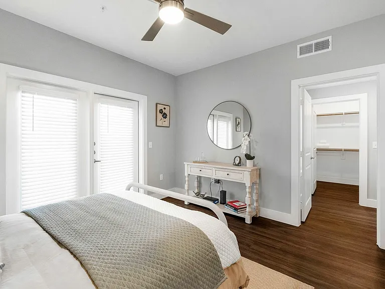 Orchard Grove Apartments — Photo 10