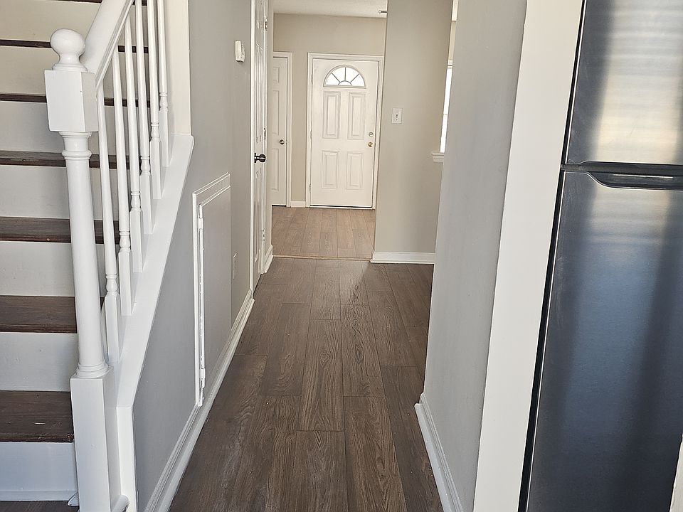 1st image of 1112 Park St