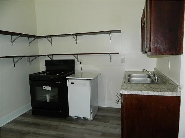 733 Elmira Ave — Photo 15
