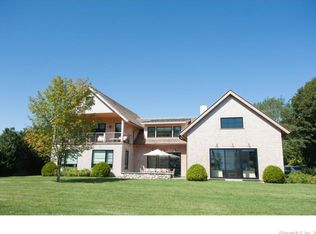 278 Old Black Point Rd, Niantic, CT 06357