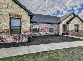 226 Hawk Ridge Rd, Decatur, TX 76234