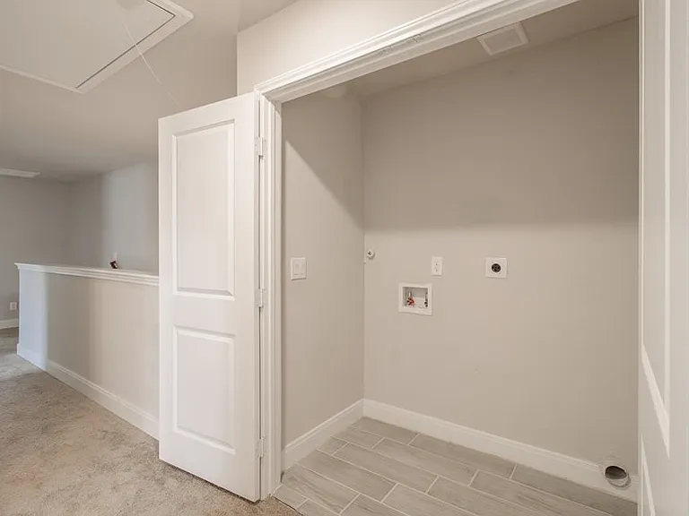 7503 Savannah Brks — Photo 19