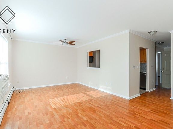 2nd image of 339 Clifton Pl #2