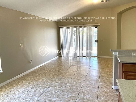 5th image of 4127 Forest Island Dr