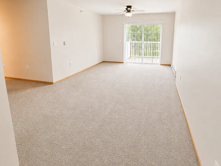 Berry Pointe Luxury Apartments — Photo 37