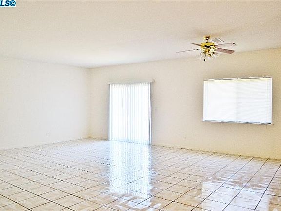 5th image of 4426 E Race Ave