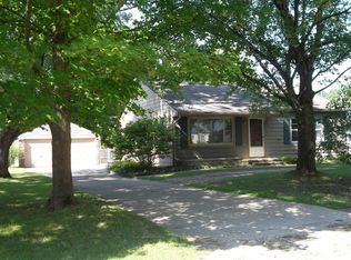 178 Liberty St, Plainwell, MI 49080