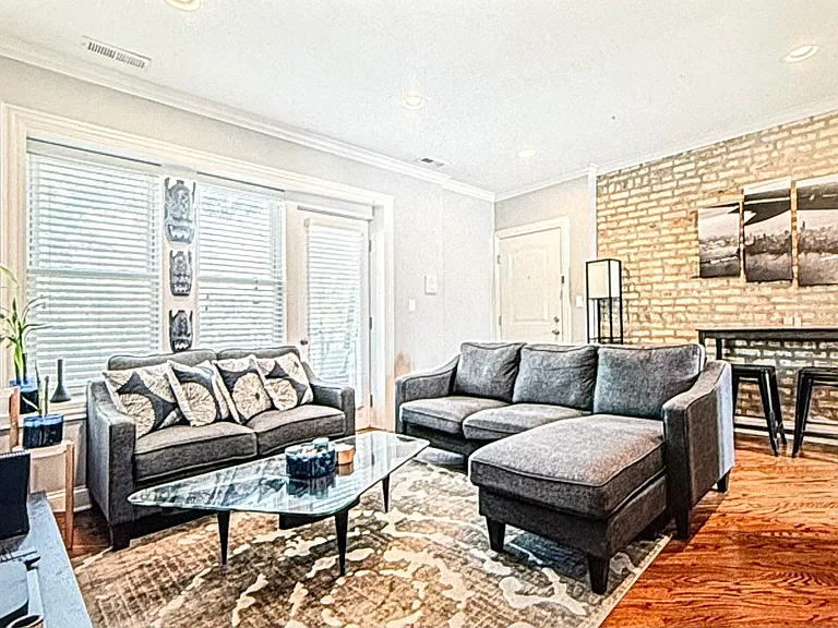 3149 N Drake Ave #2S — Photo 15