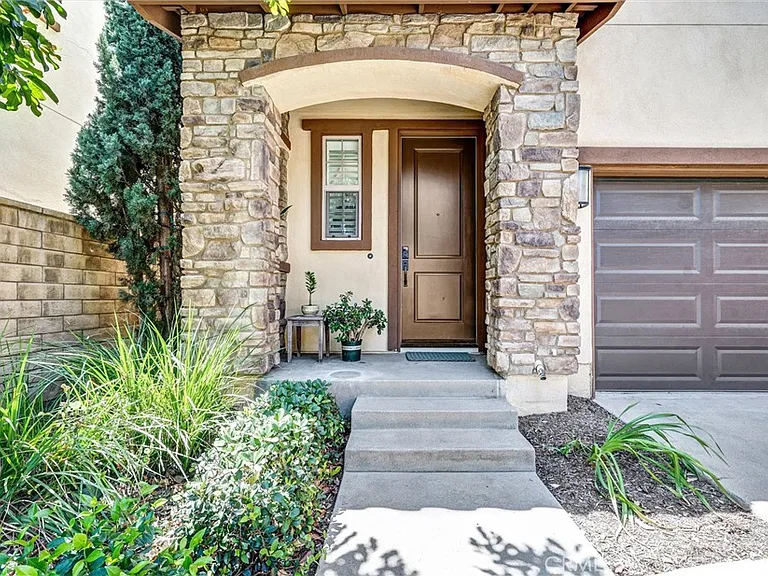 16772 Henry Way — Photo 3
